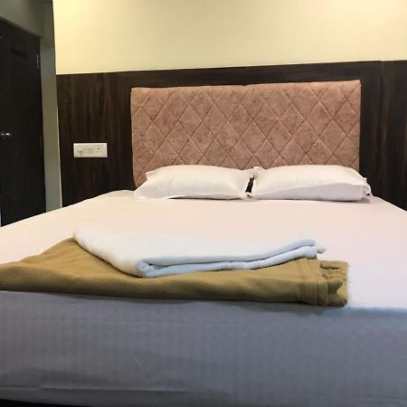 Taloja Midc Otel Taloje Budrukh Dış mekan fotoğraf