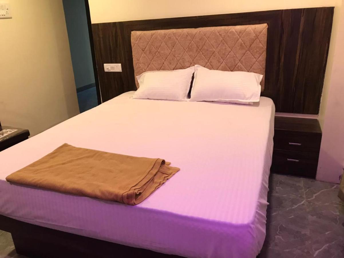 Taloja Midc Otel Taloje Budrukh Dış mekan fotoğraf