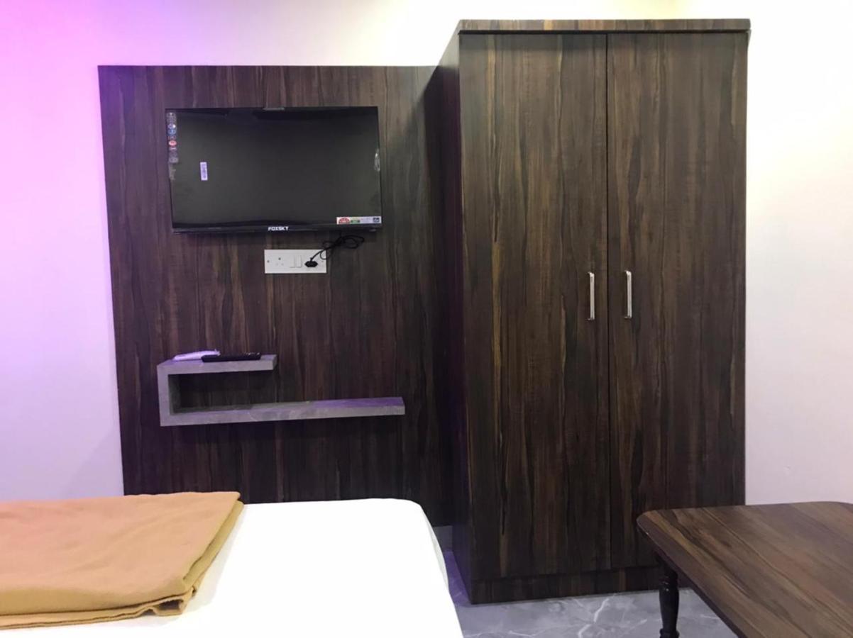 Taloja Midc Otel Taloje Budrukh Dış mekan fotoğraf